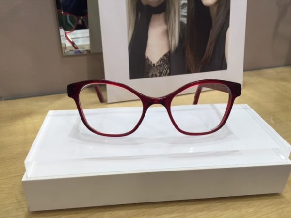 lunettes-rouges-papillons